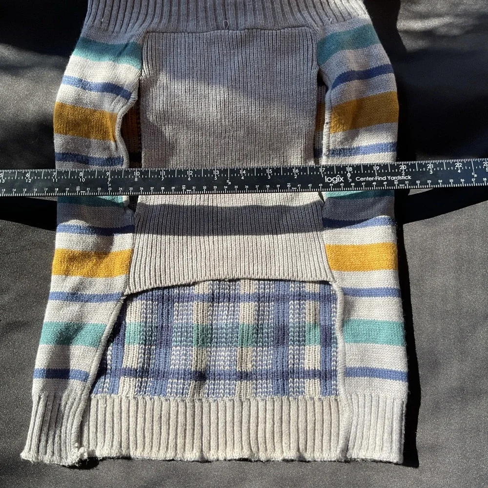 VIBRANT LIFE DOG SWEATER BONE PLAID 28 W X 19 L. Dog Life Warm Stylish Cozy